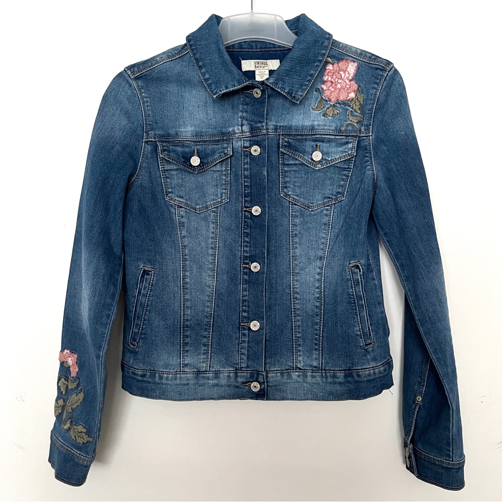 Brand New Vintage America Blues Women’s Size Xs Embroidered Flowers